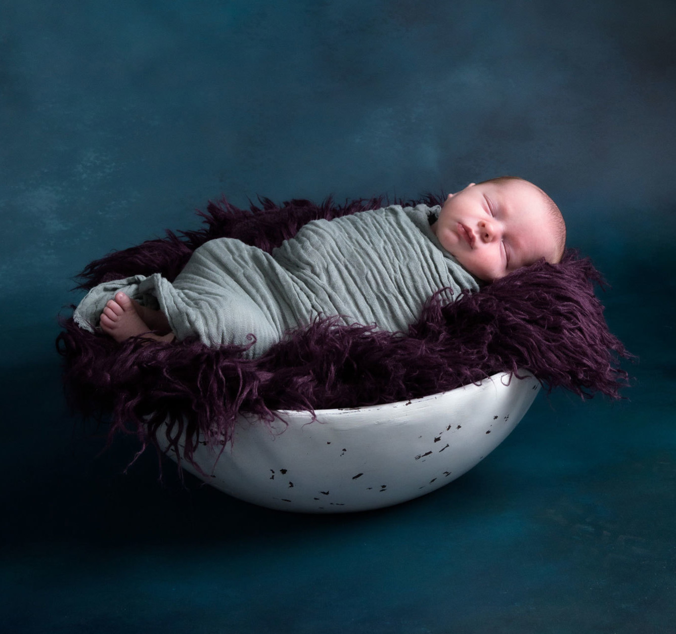 Newborn photographer in Staffordshire