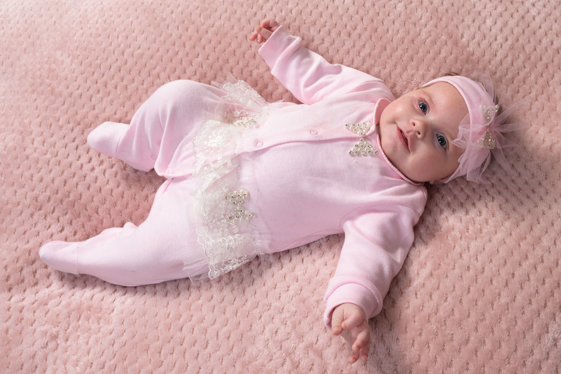 Professional baby photographer in Stafford